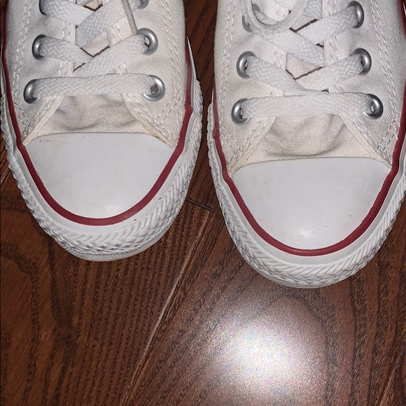 White low converse - Picture 3 of 5